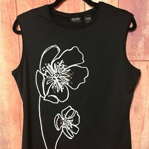New York & Co Black Stretch Tank Top With Graphic Print Poppies and Sequins Sz L